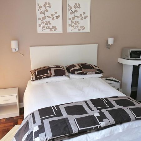 Easy Inn Guesthouse Welkom Bagian luar foto