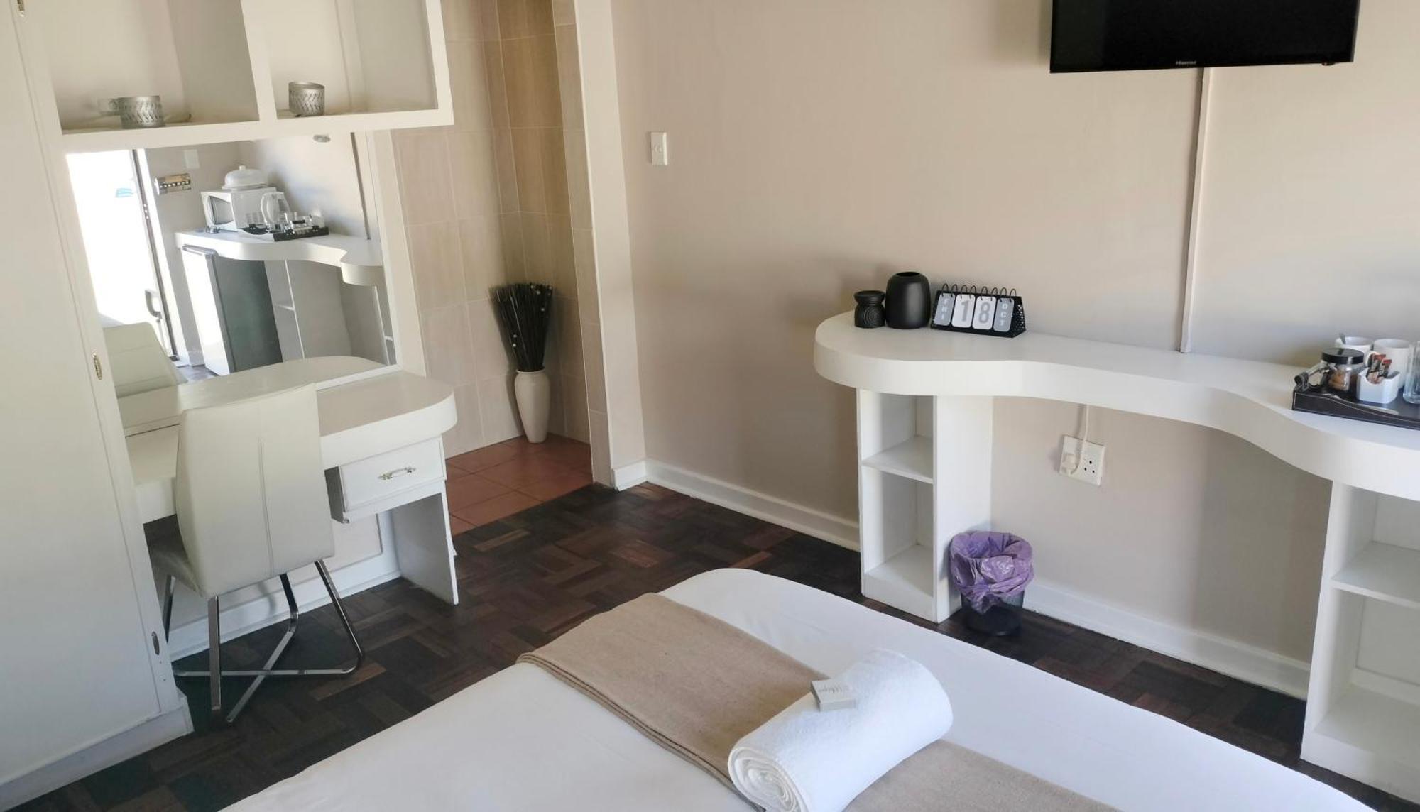 Easy Inn Guesthouse Welkom Bagian luar foto